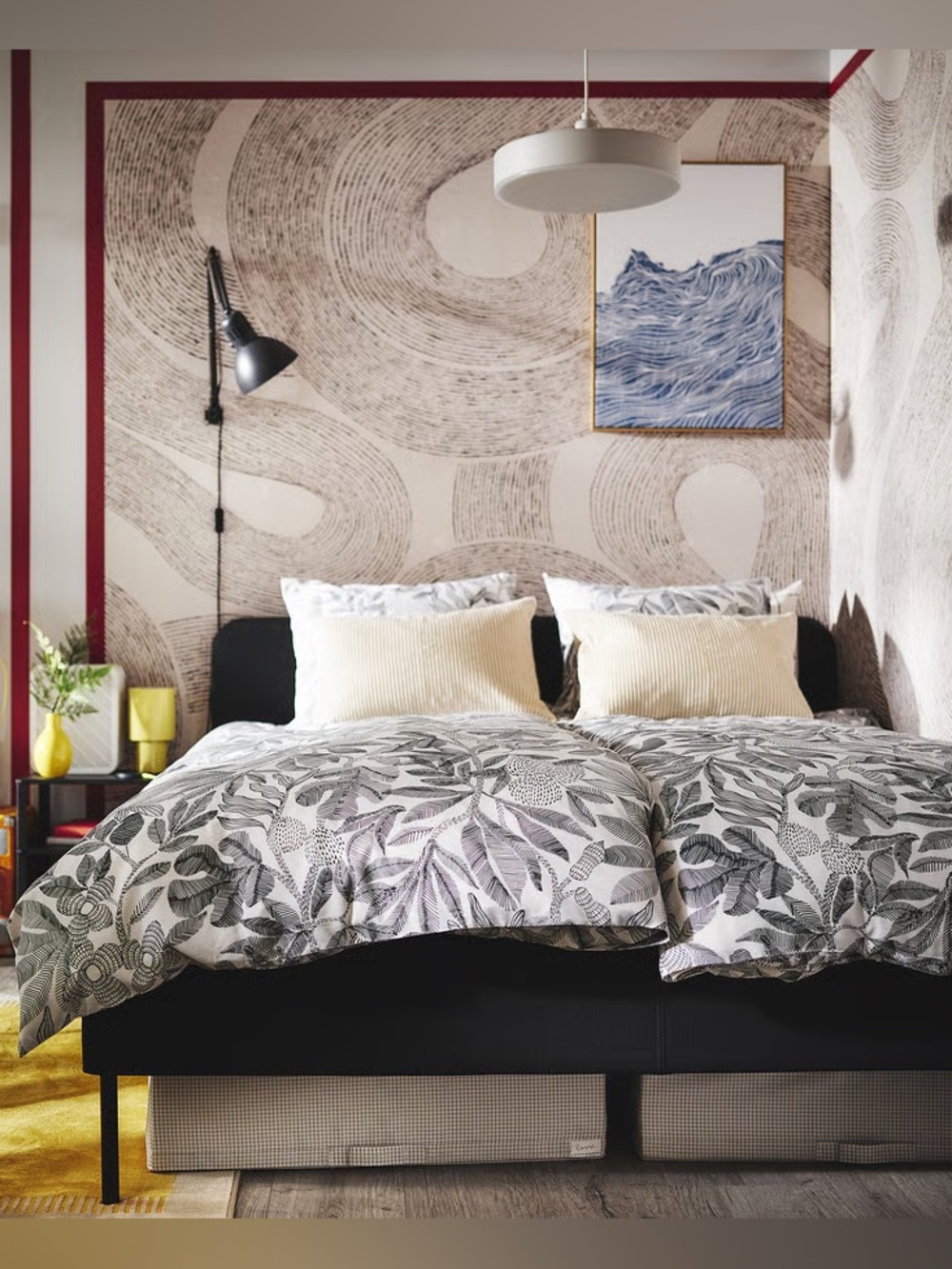 Leaf-Print Duvet Cover in White and Black - Twin Size, Set of 2